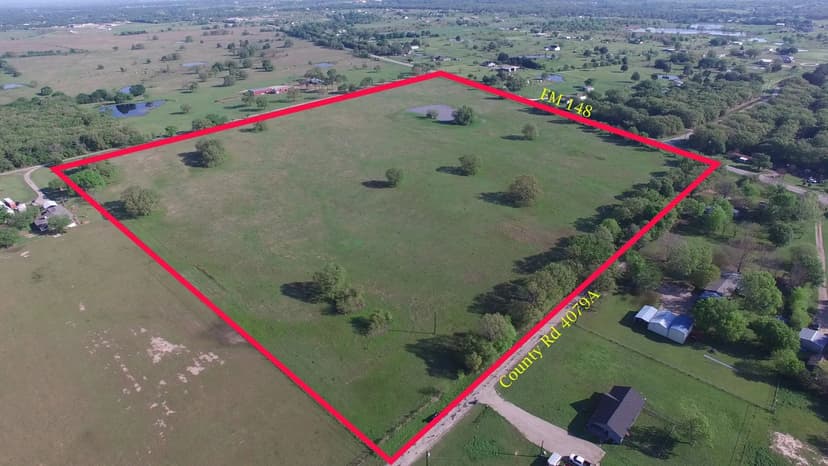 Prime Acreage with Excellent Frontage