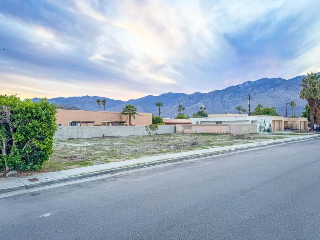 Vacant Land in Palm Springs - Palm Springs, California, 92264