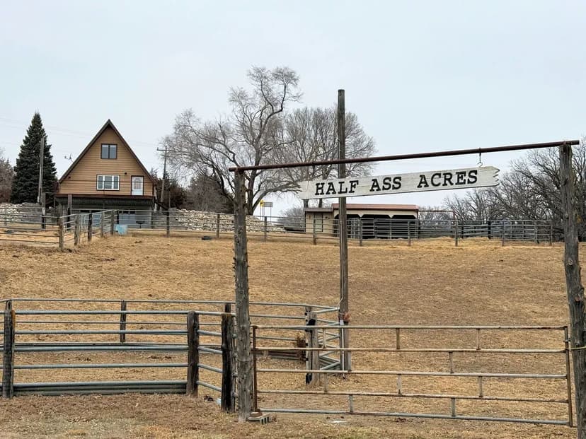 Acreage For Sale 31332 Niles School Rd. Springfield, South Dakota