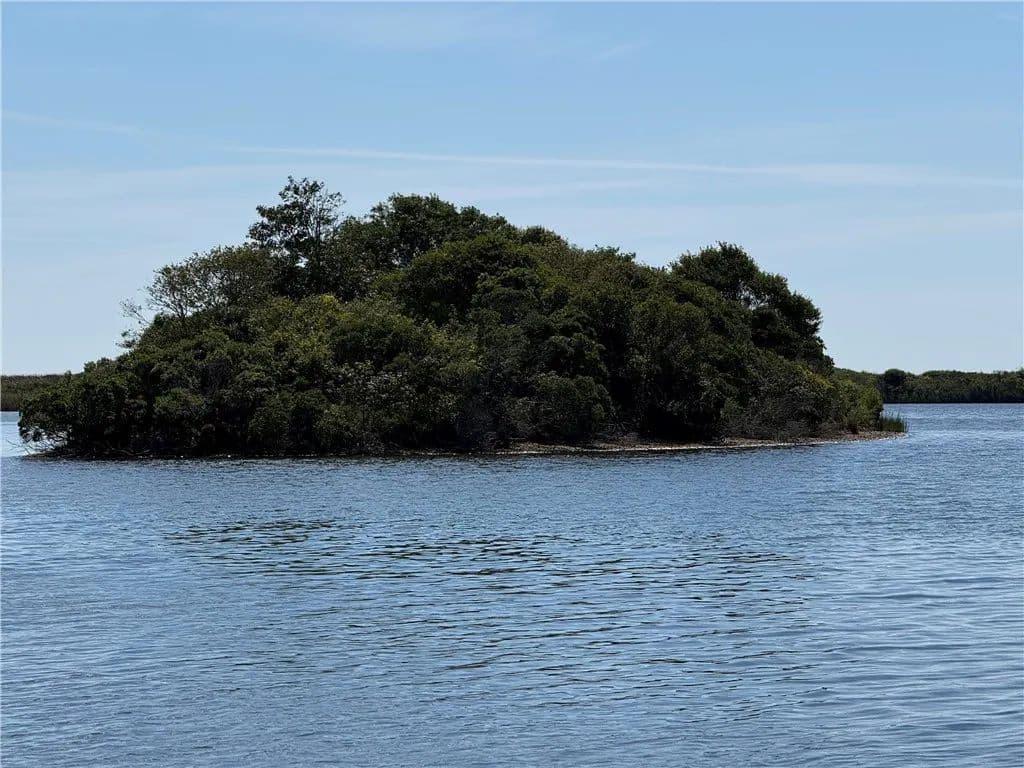 0.81 Acres of Land for Sale in South Kingstown, RI - South Kingstown, Rhode Island, 02879