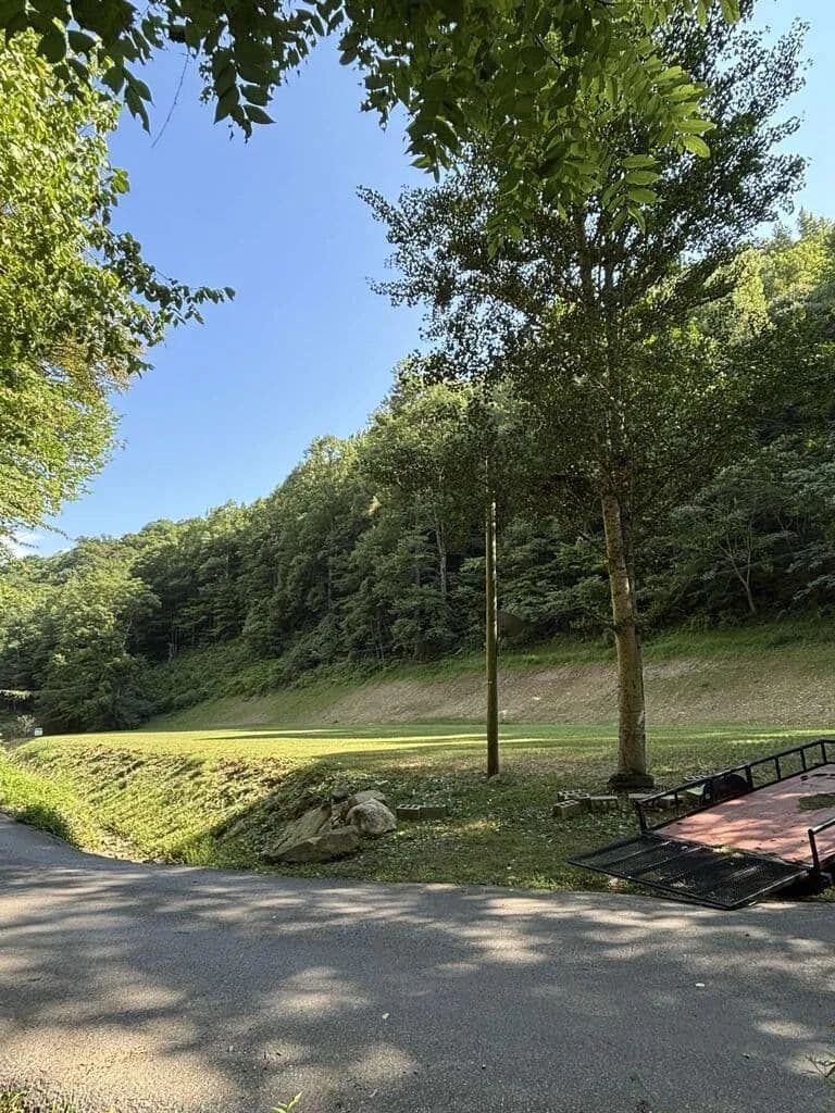 Lots & Land-Other in Robinson Creek - Robinson Creek, Kentucky, 41560