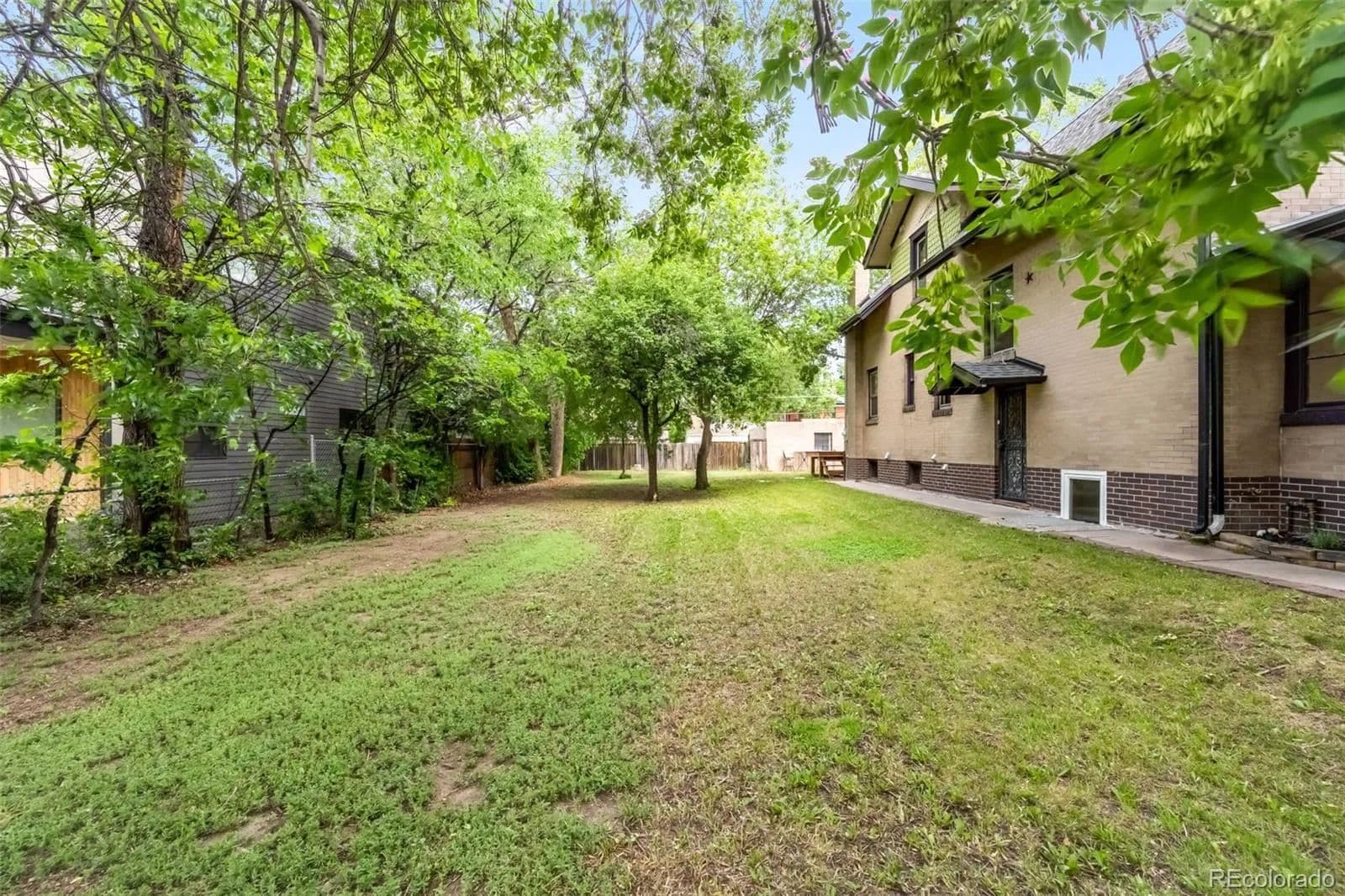 0.11 Acres of Land for Sale in Denver, CO - Denver, Colorado, 80205
