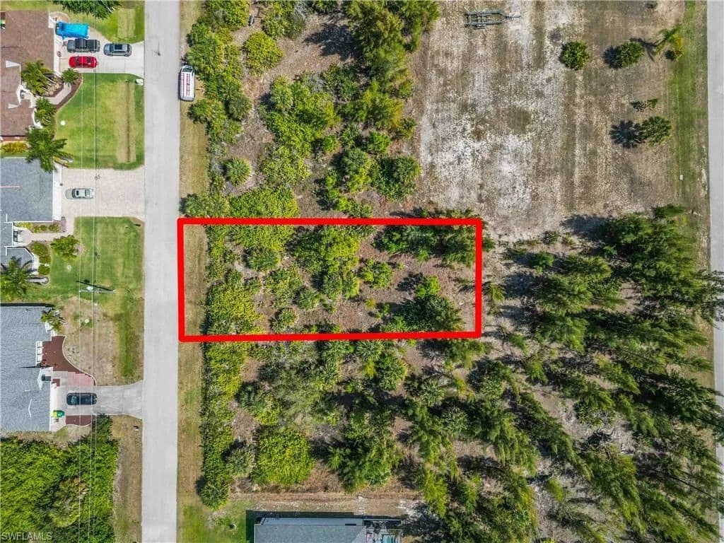Vacant Land in Port Charlotte - Port Charlotte, Florida, 33981