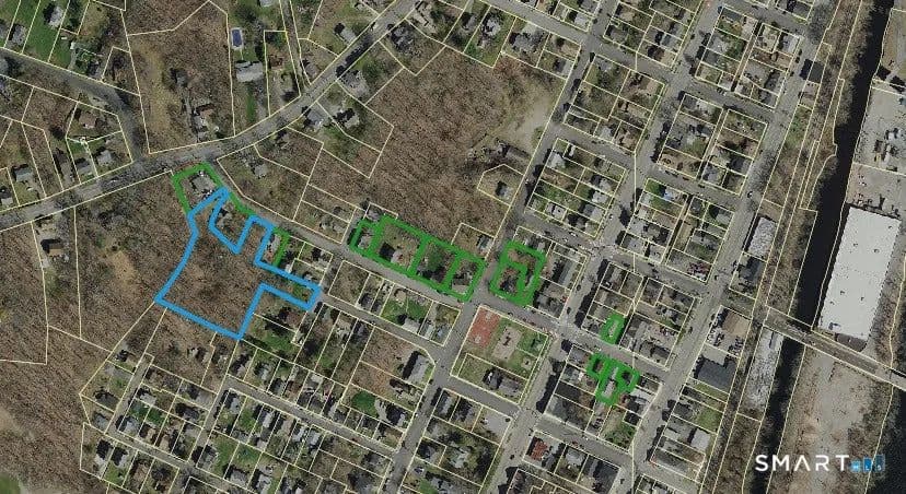 Lots & Land-Other in Norwich - Norwich, Connecticut, 06360