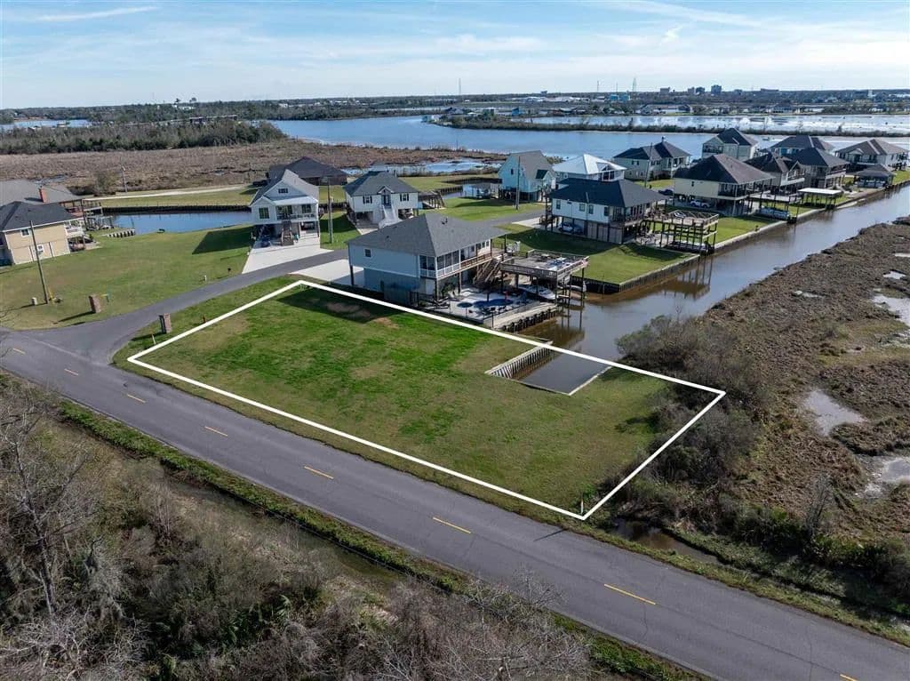 Vacant Land in Westlake - Westlake, Louisiana, 70669
