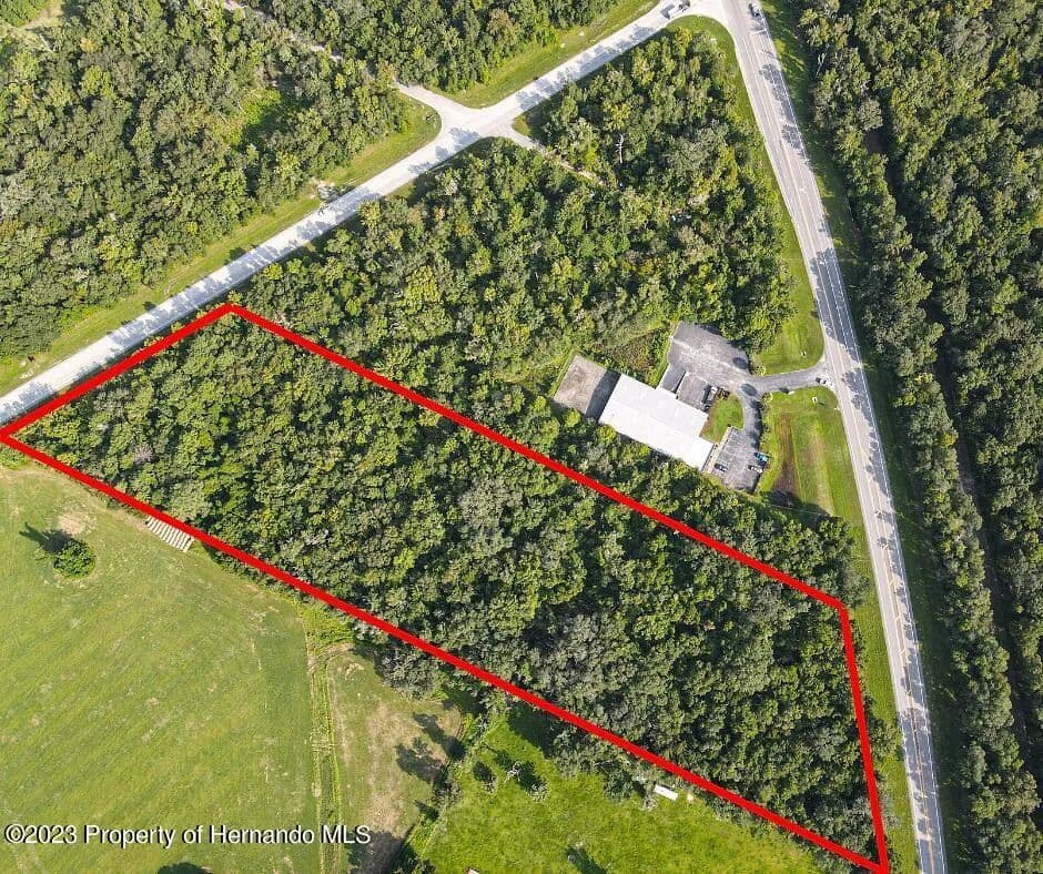 7.8 Acres of Land for Sale in Brooksville, FL in Brooksville, Florida - photo 3