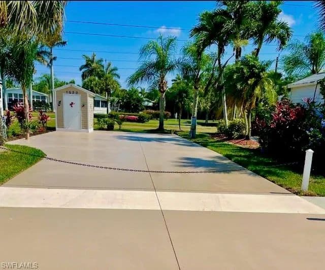 Property from 1639 Diamond Lake CIR - KW - Naples, Florida, 34114
