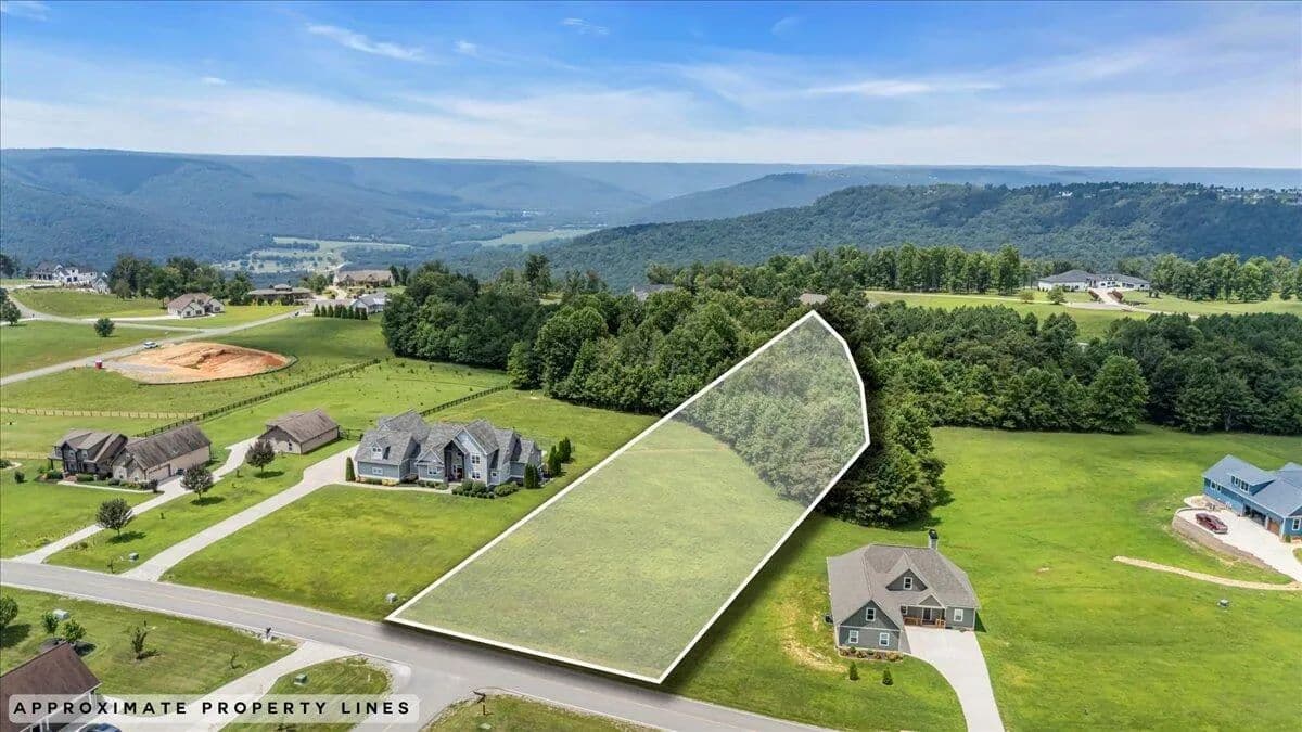 1.5 Acres of Land for Sale in Jasper, TN - Jasper, Tennessee, 37347