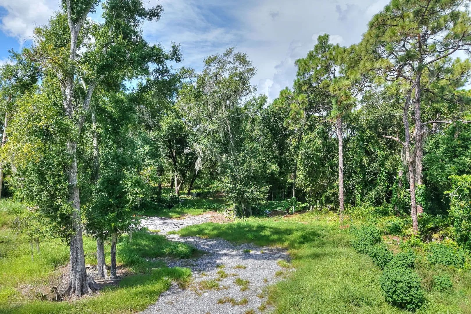 Wooded Homesite Ruskin - Florida, 33570