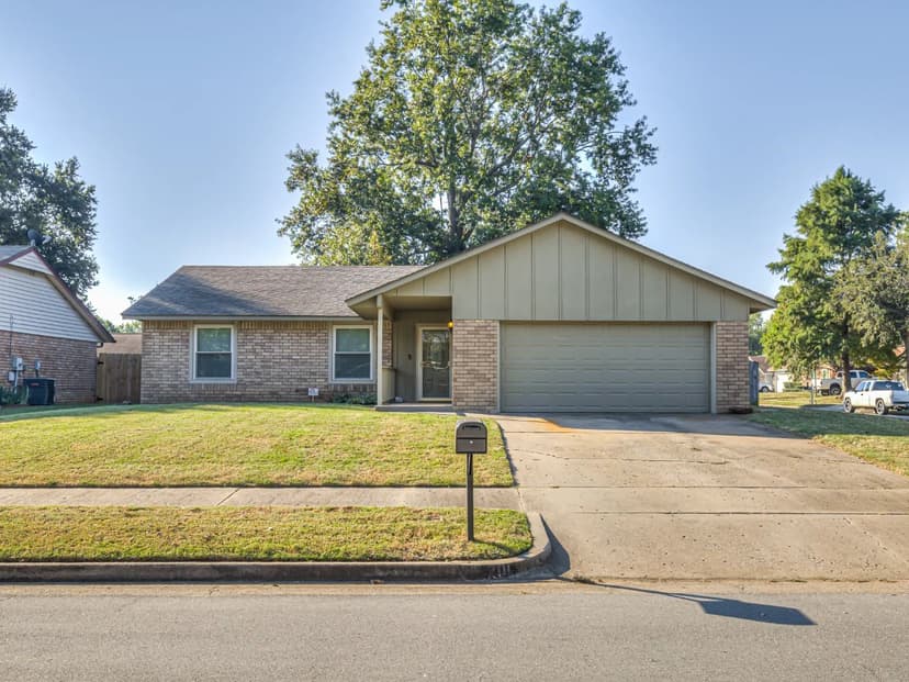 201 E Waco St, Broken Arrow, OK 74011