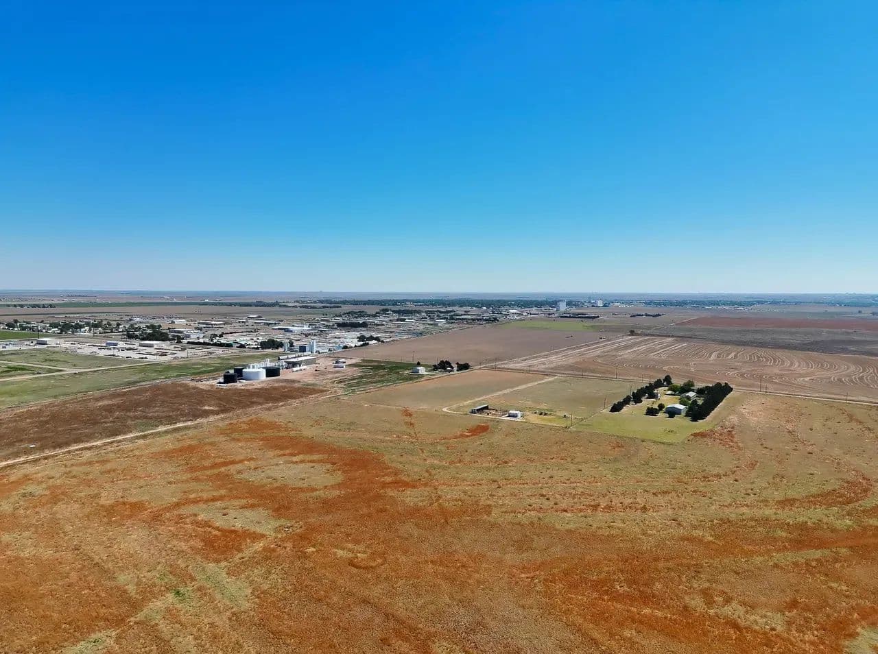 CRP Parcel located near Ulysses, KS with Paved Road Frontage - Ulysses, Kansas, 67880