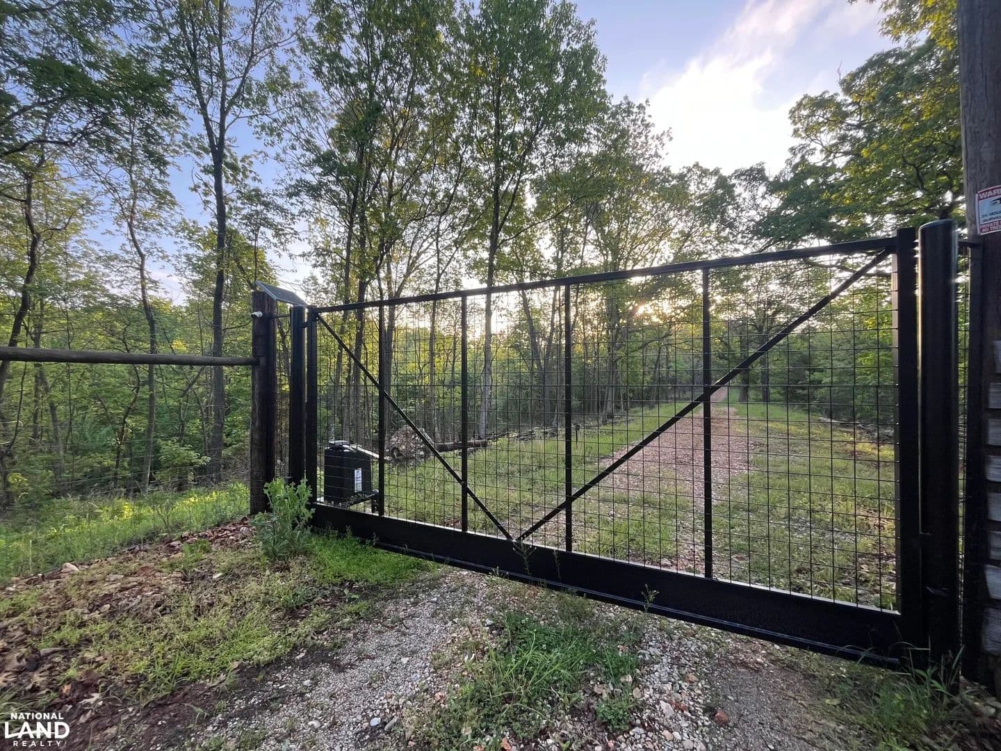 High-Fence Hunting Paradise with Home and Shop - Exeter, Missouri, 65647