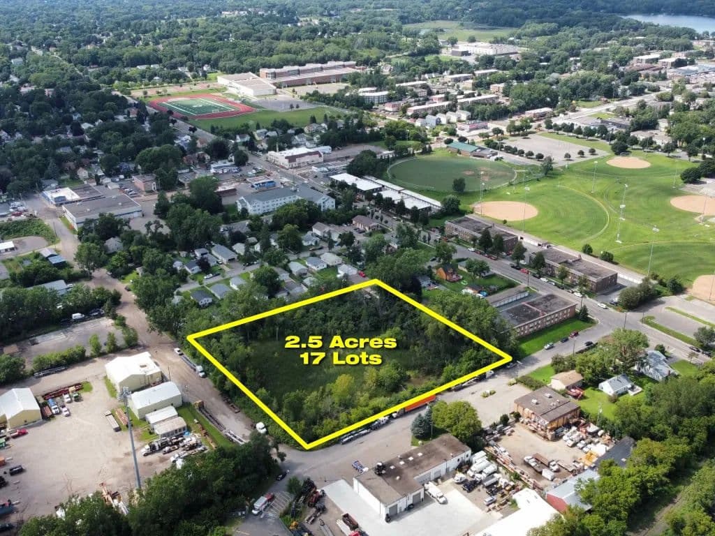 Vacant Land in Saint Paul - Saint Paul, Minnesota, 55117