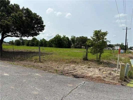 Land -Single Family Acreage in Sulphur - Sulphur, Louisiana, 70665