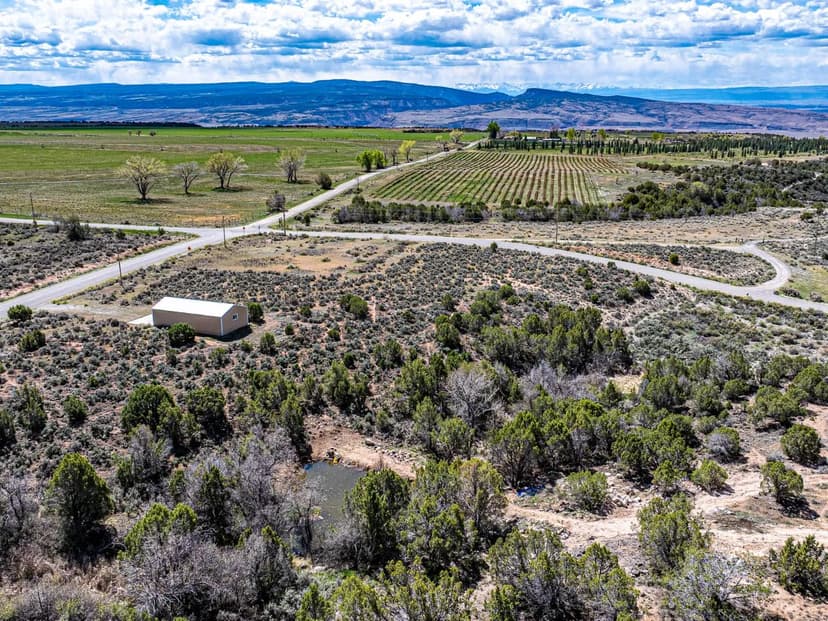 Land With Shop and Views