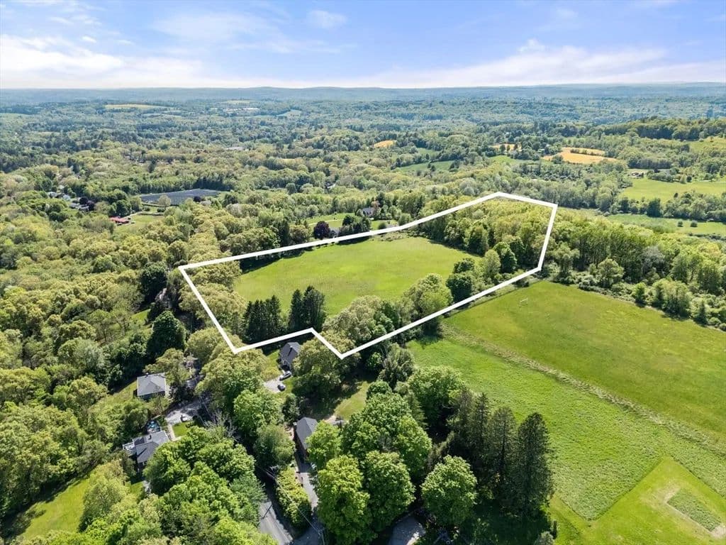 Vacant Land in Dudley - Dudley, Massachusetts, 01571