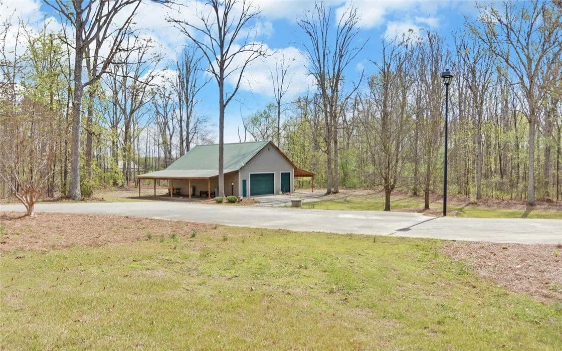 2.55 Acres of Land for Sale in Dewy Rose, SC - Dewy Rose, South Carolina, 30634