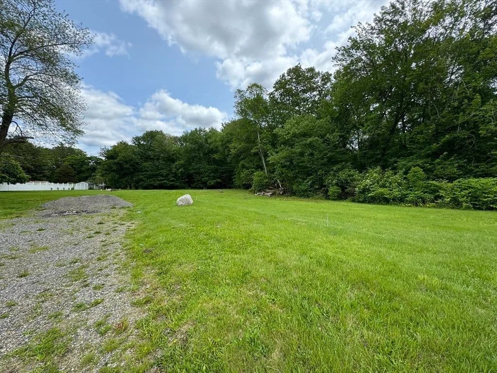 Vacant Land in Seekonk - Seekonk, Massachusetts, 02771
