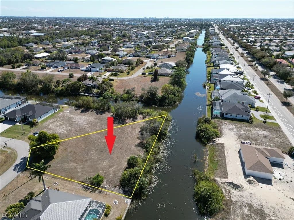 Vacant Land in Cape Coral - Cape Coral, Florida, 33991