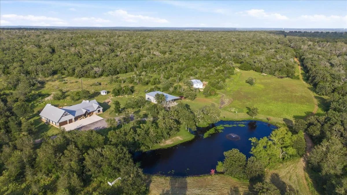 92 Acres of Land for Sale in Elgin, TX - Elgin, Texas, 78621