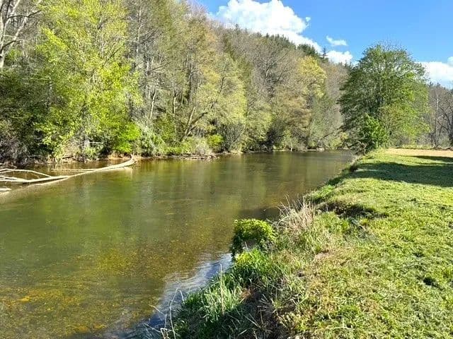2.28 Acres of Land for Sale in West Jefferson, North Carolina - West Jefferson, North Carolina, 28694