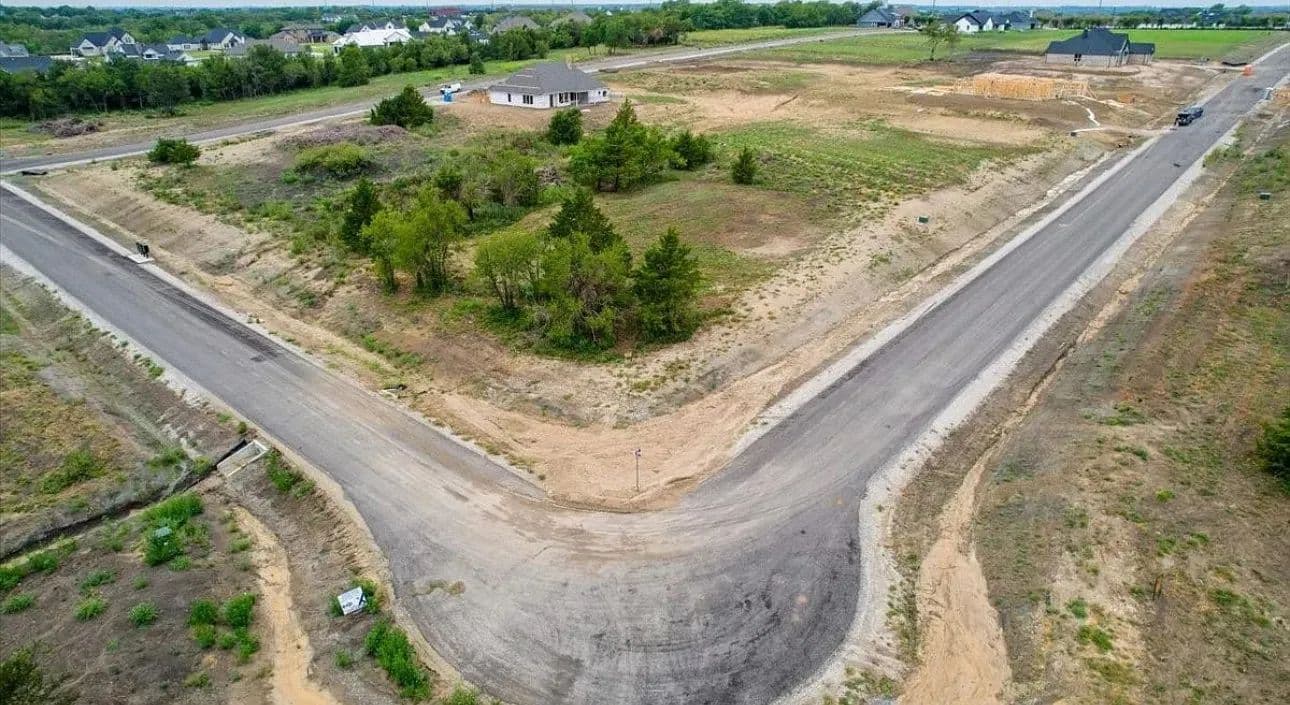 1 Acre of Land for Sale in Van Alstyne, TX - land for sale