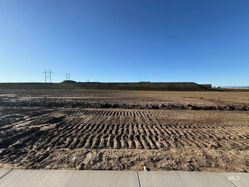 Lots & Land-Other in Lewiston