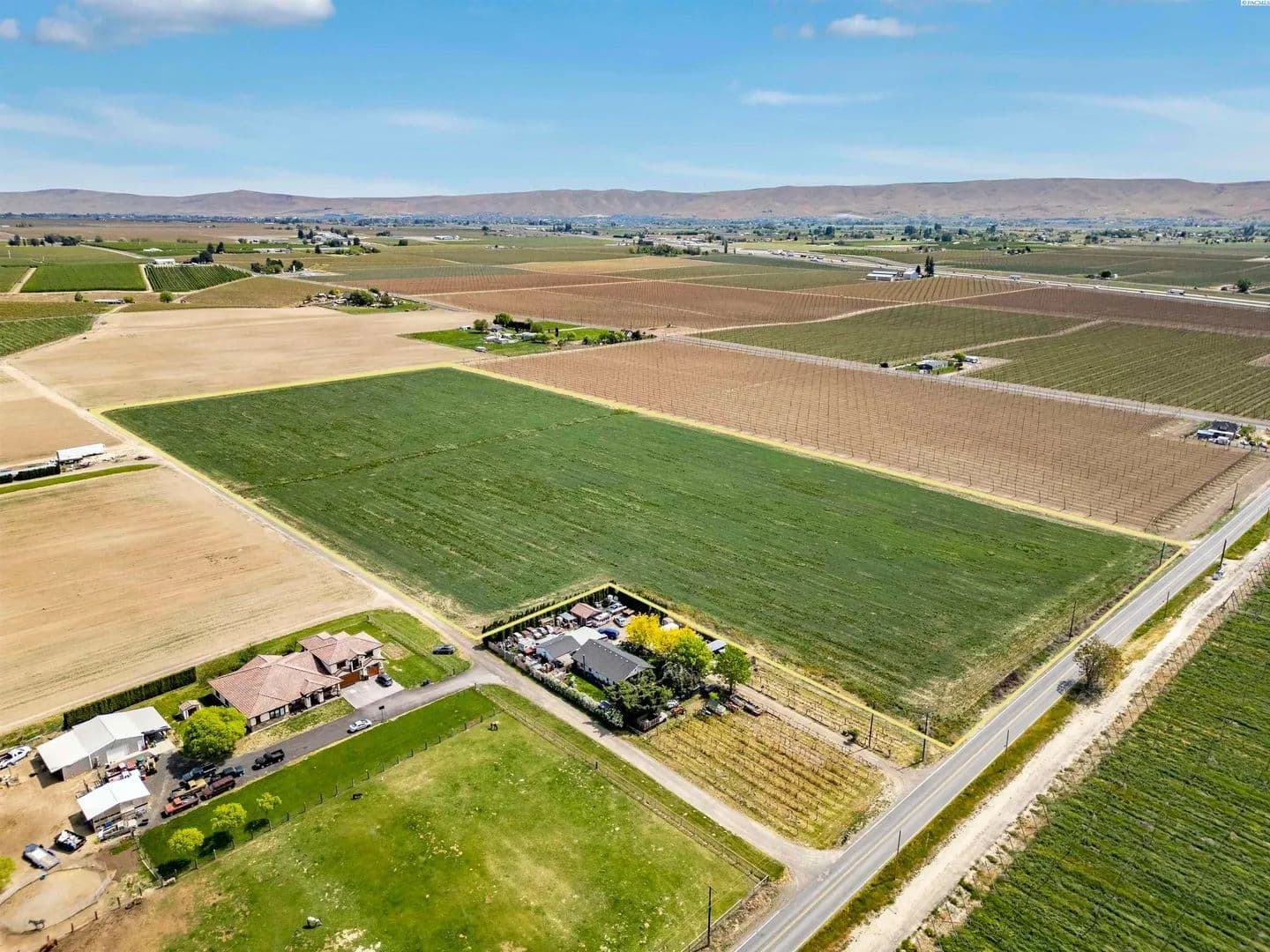 Lots & Land-Other in Grandview - Grandview, Washington, 98930