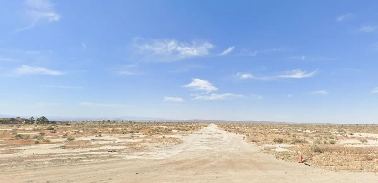 Lots & Land-Other in Lancaster - Lancaster, California, 93535