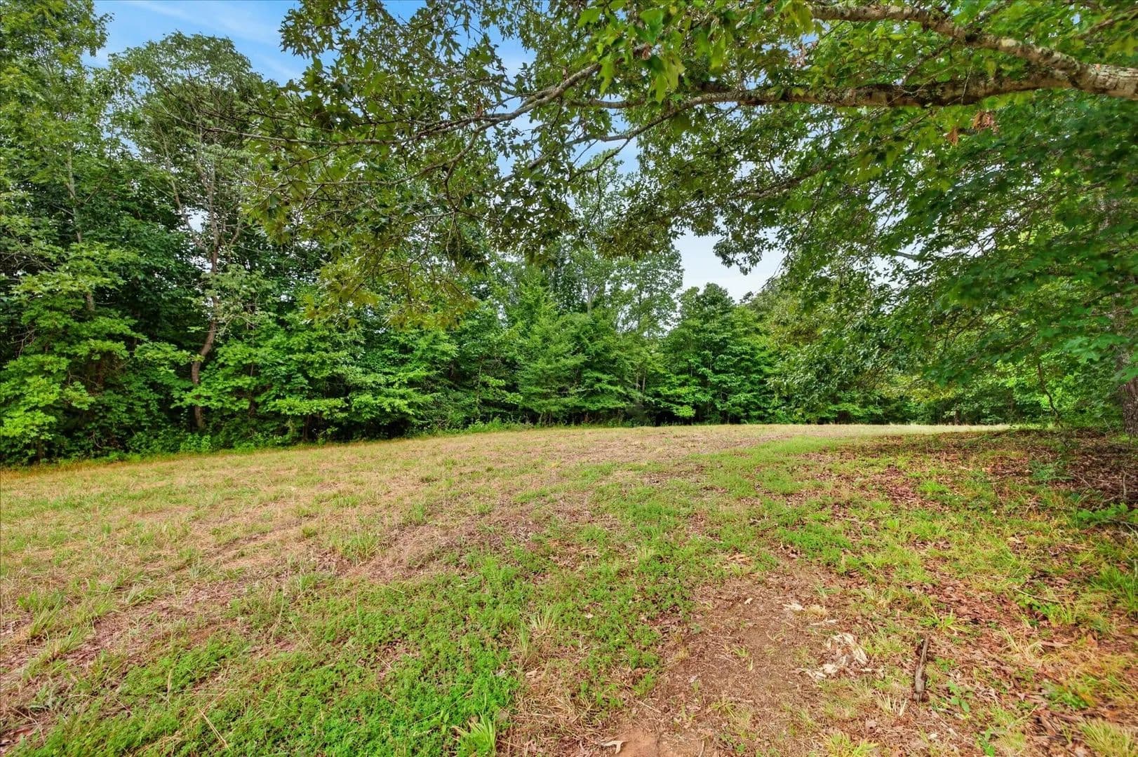 10.12 Acres of Land for Sale in Dover, TN - Dover, Tennessee, 37058