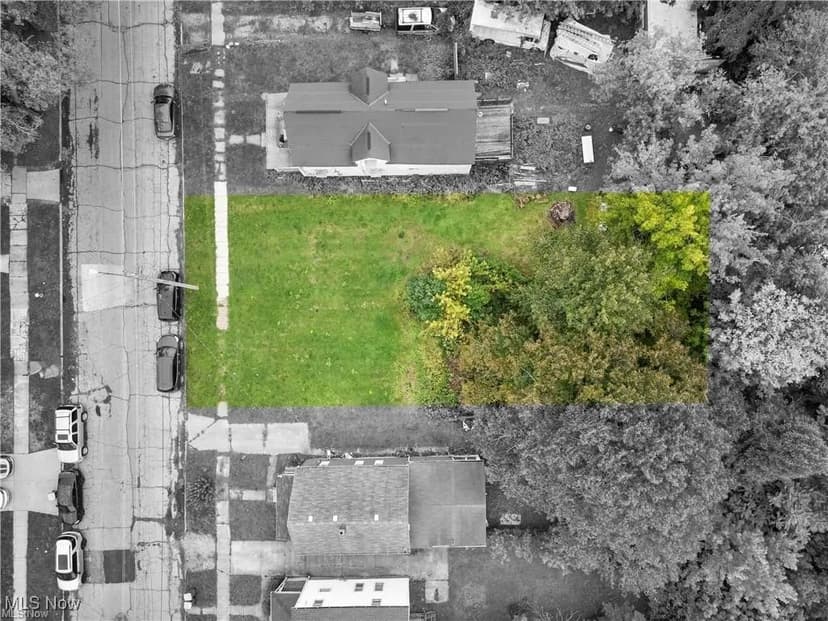 Property from V/L 831 W 17th Street - KW