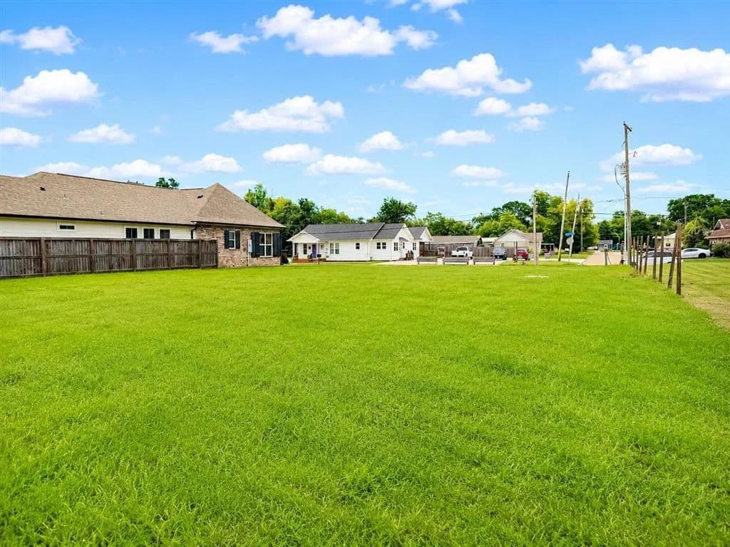 0.31 Acres of Land for Sale in Lake Charles, Louisiana - Lake Charles, Louisiana, 70601