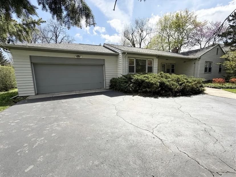 Property from 1533 Crabtree Lane - KW