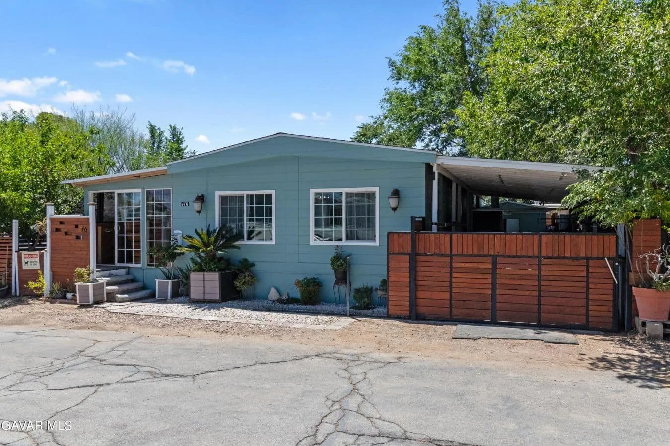 1258 W Rosamond Boulevard - Rosamond, California, 93560
