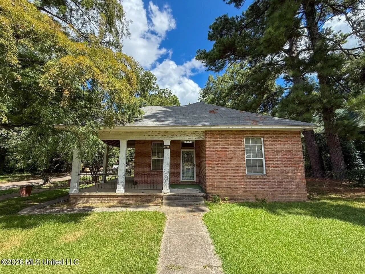 3 Bedroom Fixer Upper McComb MS - Mccomb, Mississippi, 39648