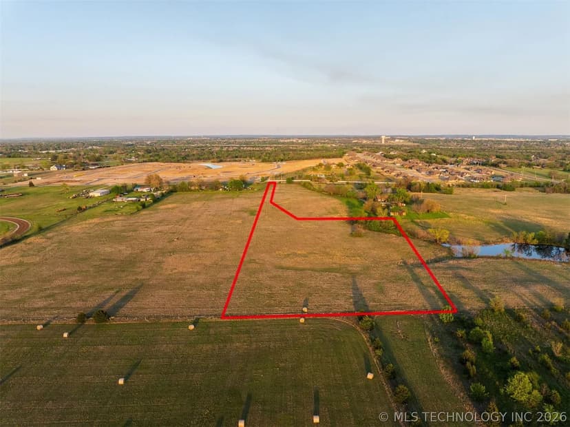 Property from 2 N Memorial Drive - KW