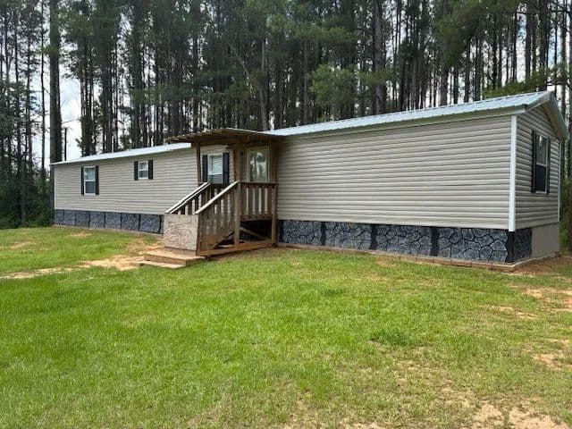 Home on 3.49 acres I Tylertown, Mss.