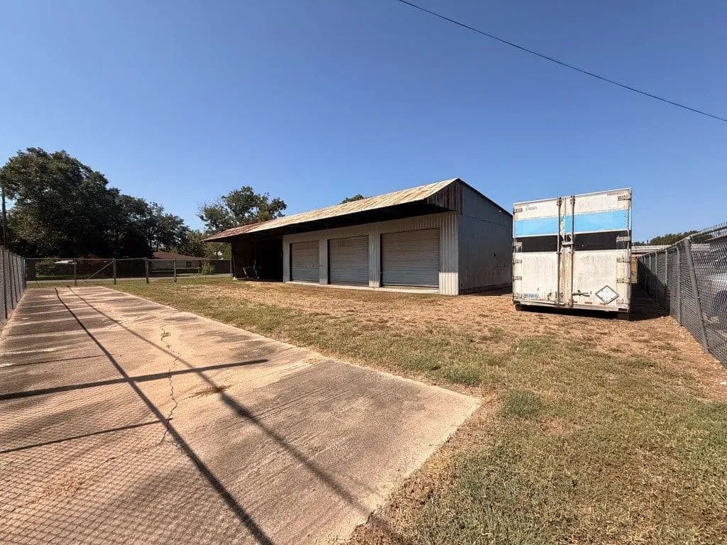 Lots & Land-Other in Columbus - Columbus, Texas, 78934