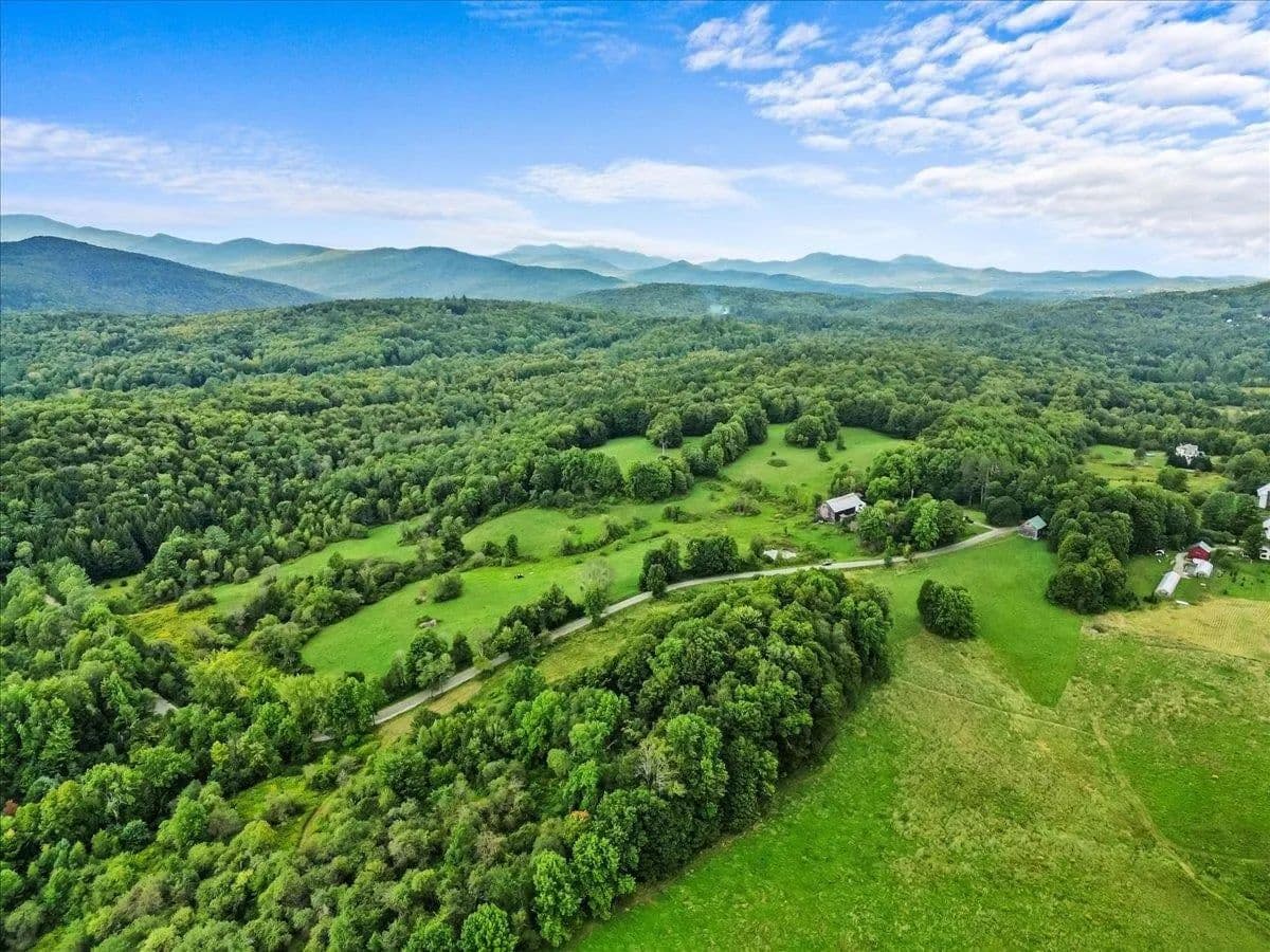 Lots & Land-Other in Waterbury - Waterbury, Vermont, 05677