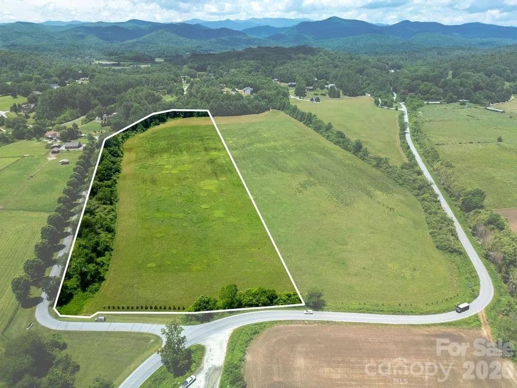 21.24 Acres of Land for Sale in Brevard, NC - Brevard, North Carolina, 28712