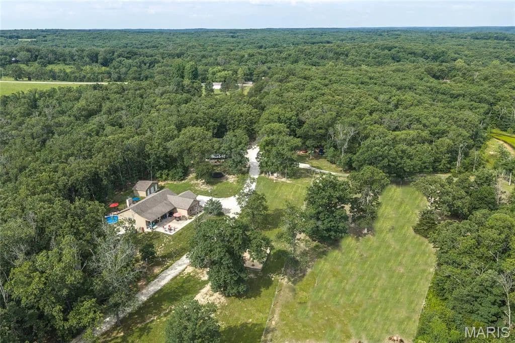 Property from 956 Rustling Oaks Lane - KW - Sullivan, Missouri, 63080