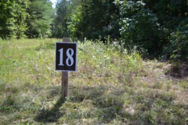 19.81 AC – CREEK – IMPROVED BUILDING SITE – PRIVATE & SECLUDED IN MOUNTAIN COUNTRY OF TN - Sunbright, Tennessee, 37872