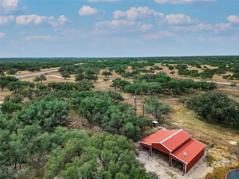 Property from 4505 TX-41 Highway #136acres - KW