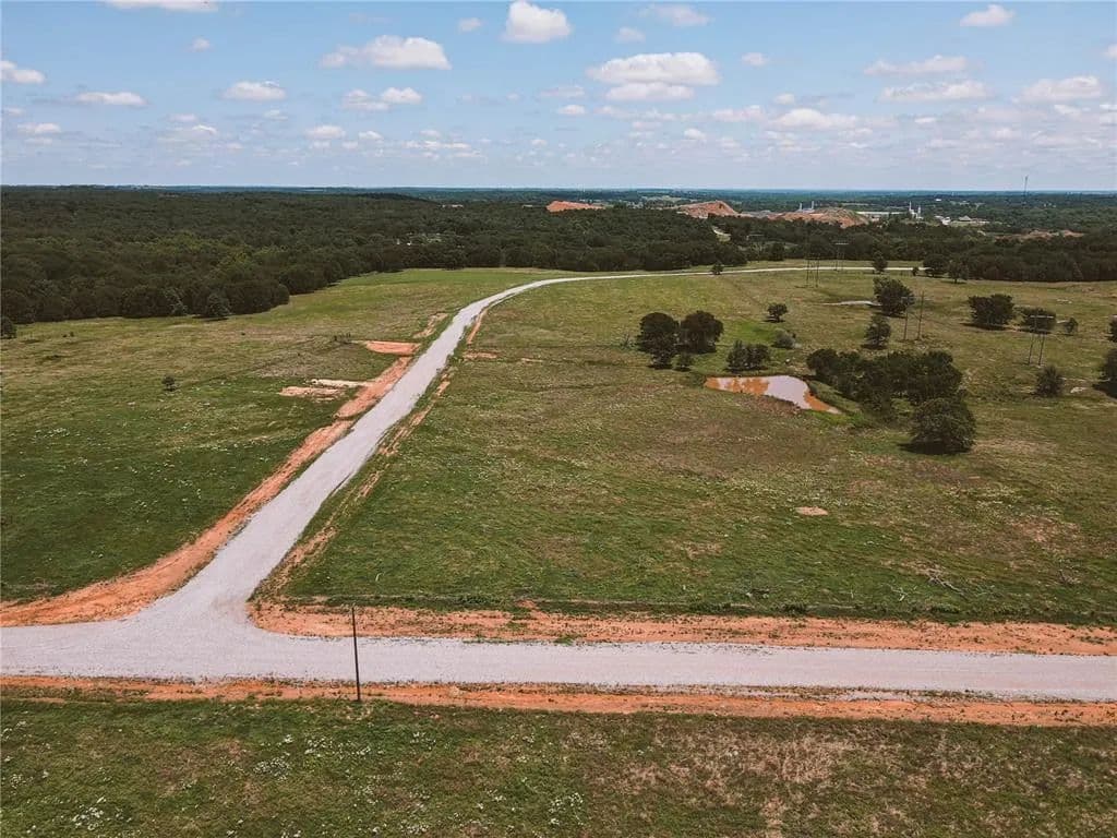 6.22 Acres of Land for Sale in Wewoka, OK - Wewoka, Oklahoma, 74884