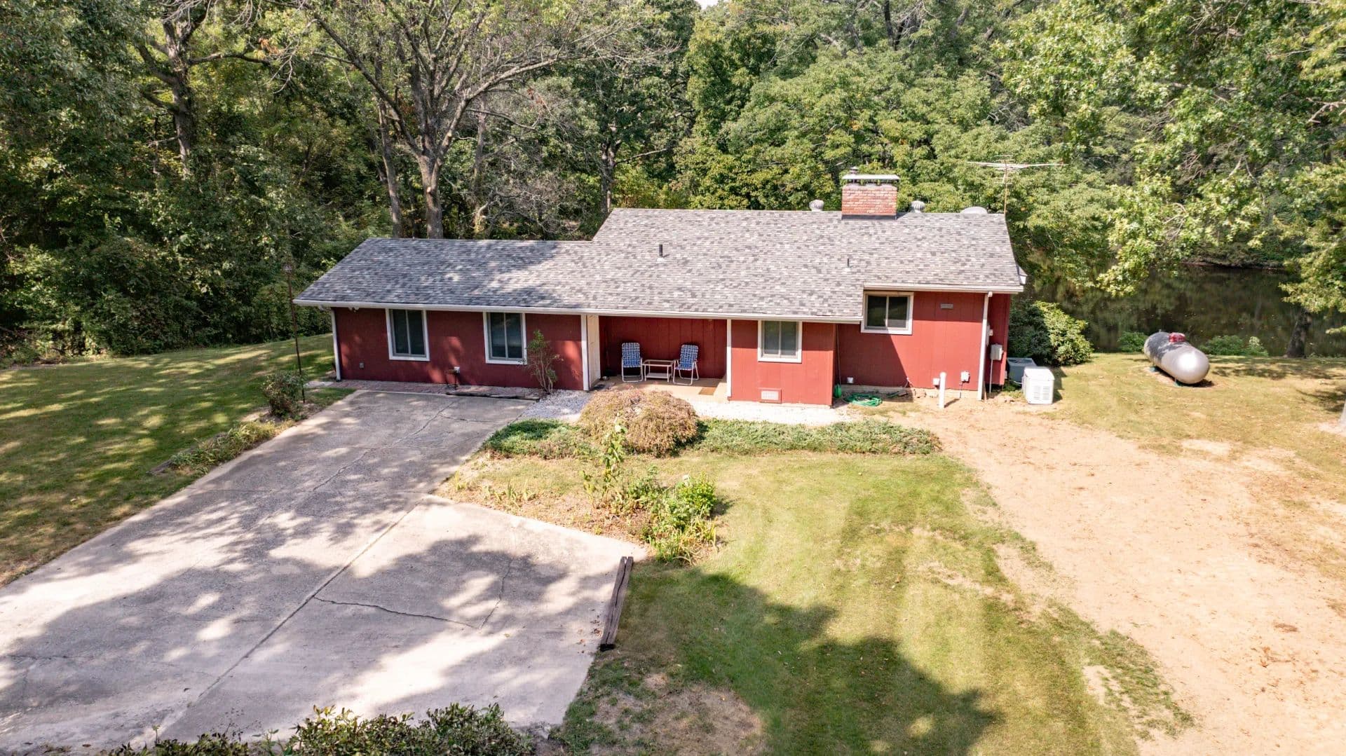 13390 Staunton Bunker Hill Road, Bunker Hill, IL - Bunker Hill, Illinois, 62014