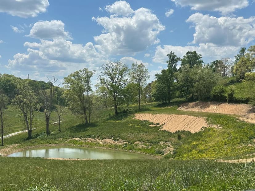 Land -Single Family Acreage in London