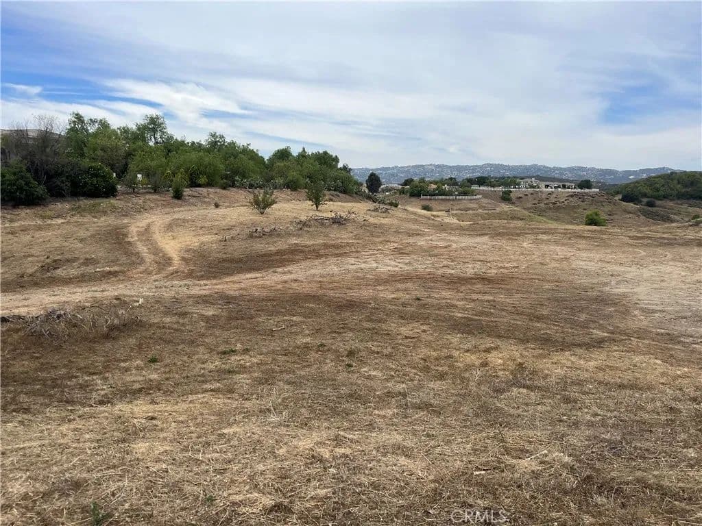 Property from 41165 Calle De Suenos - KW - Murrieta, California, 92562