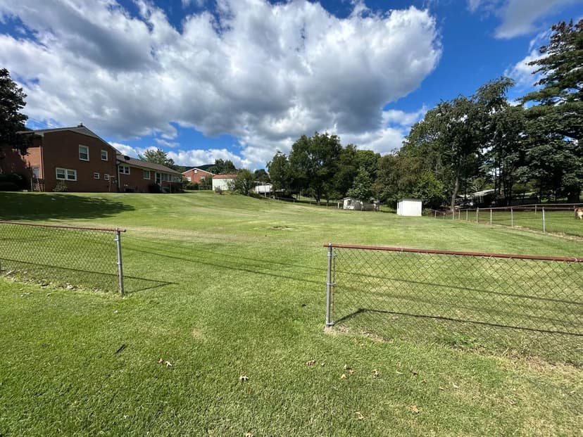 Property from 0 Hathaway DR - KW