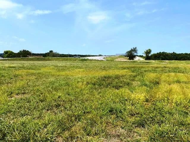 Vacant Land in Aurora - Aurora, Missouri, 65605