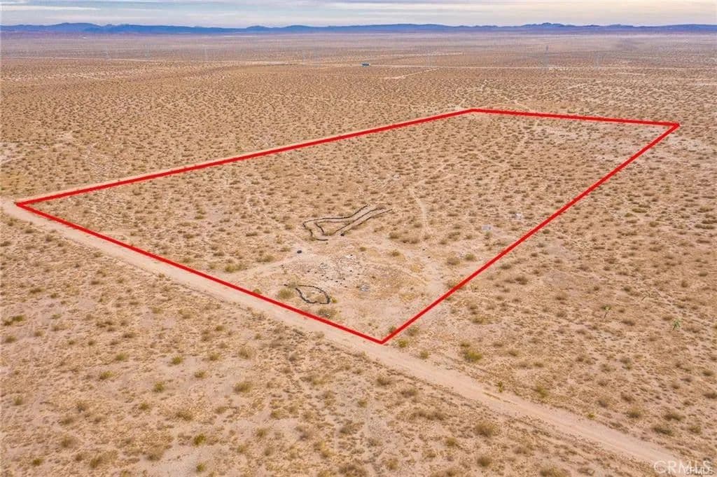 Vacant Land in Adelanto - Adelanto, California, 92301